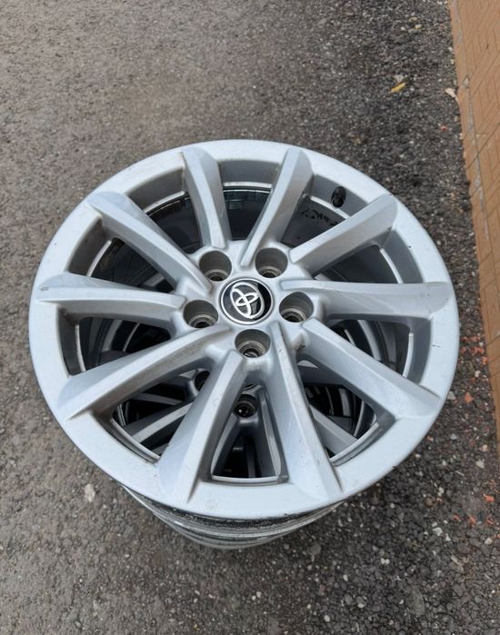 Диски с шинами camry