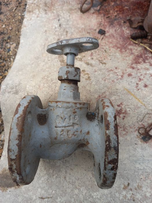 Продам кран производство СССР. Полностью рабочий