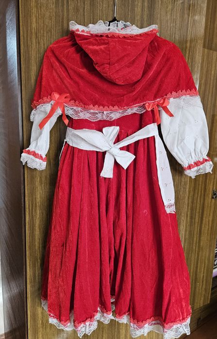 Костюм красной шапочки