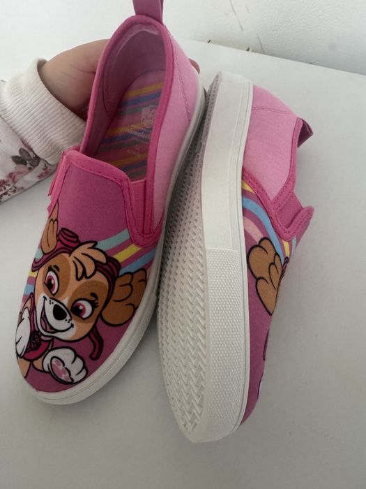 Tenisi fetite potrivit pentru gradinita