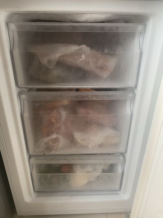 Продам морозилку