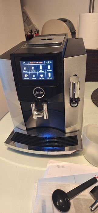 Jura S8 Professional Aroma Moonlight Silver