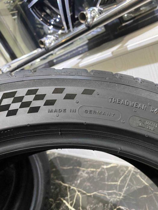 Michelin Pilot Sport 5 245/45 ZR19