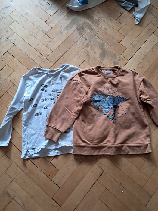 10 блузи  122 - 128 - общо 5€