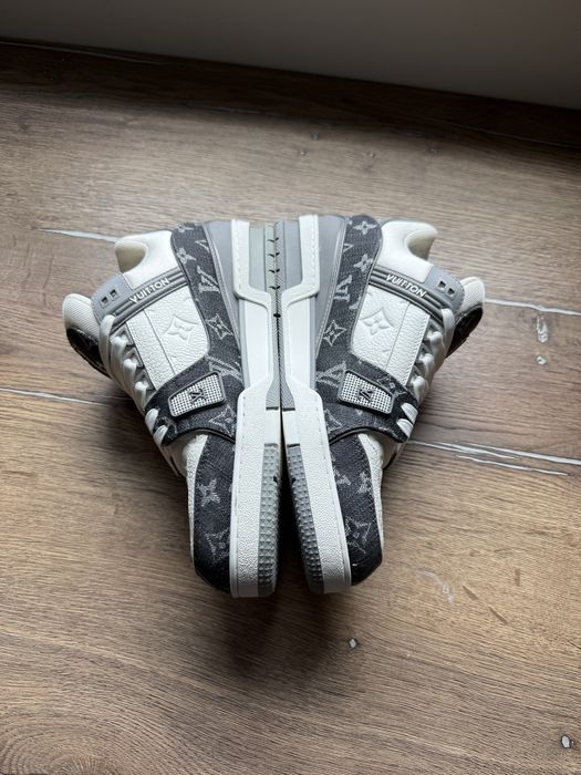 Louis Vuitton Trainers - маратонки