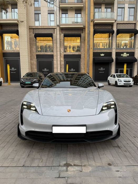 Продается свой Porsche Taycan