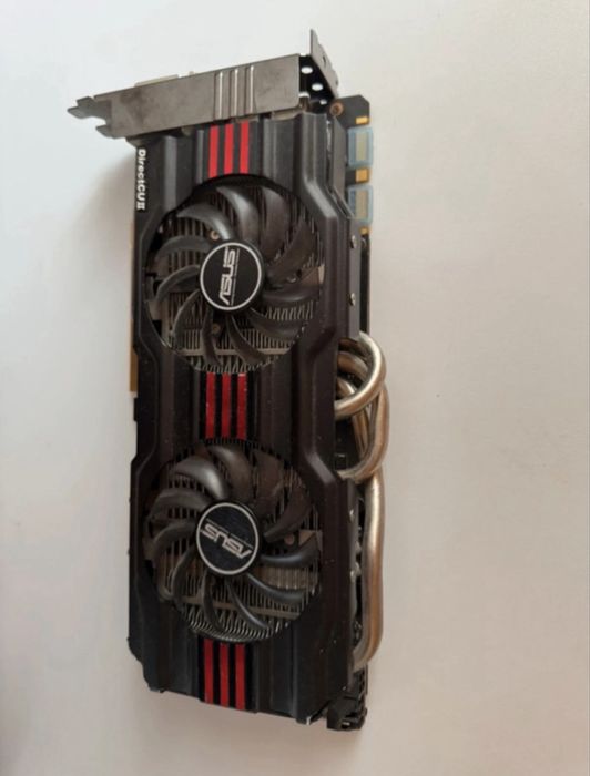 Placa video ASUS GeForce GTX 660 DirectCU II OC 2GB GDDR5 192-bit