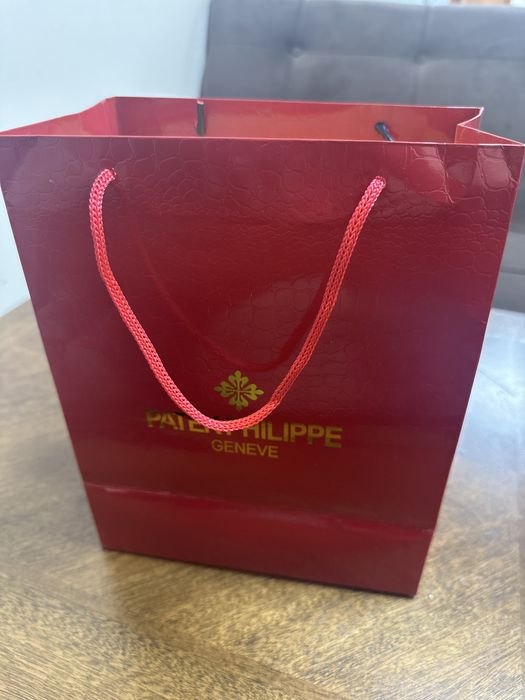 Продаю новые часы