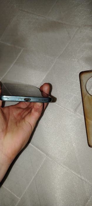 Продаю HONOR X9C