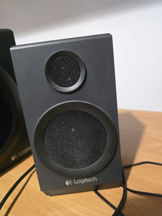 Sistem audio Logitech 2.1 in perfectă stare de funcționare