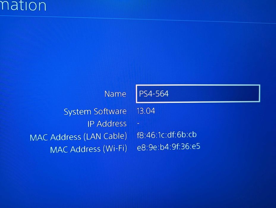 PS4 Pro 1TB 4K, stare foarte bună, controller și FIFA 18