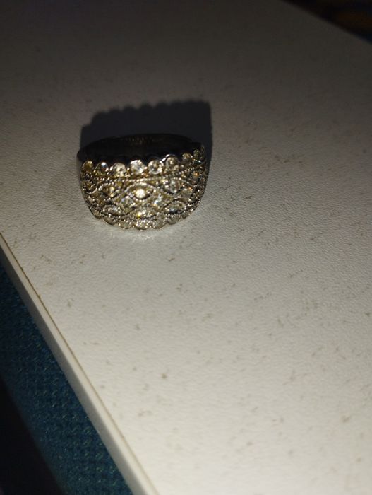 Продам кольцо серебряное 925