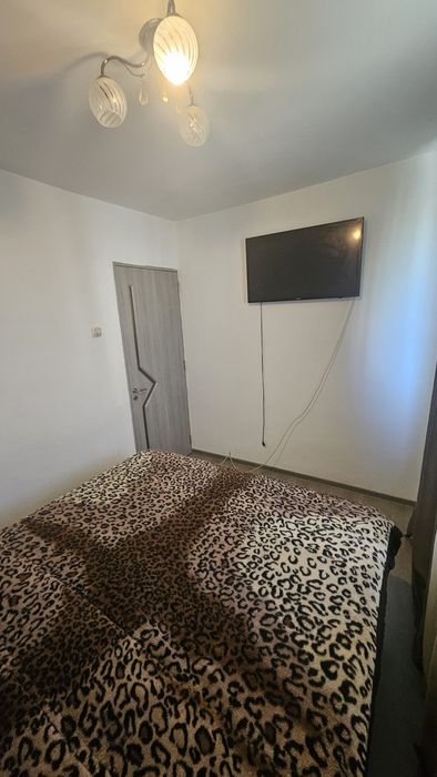 Apartament 2 camere de închiriat