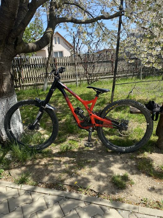 Commencal supreme v4