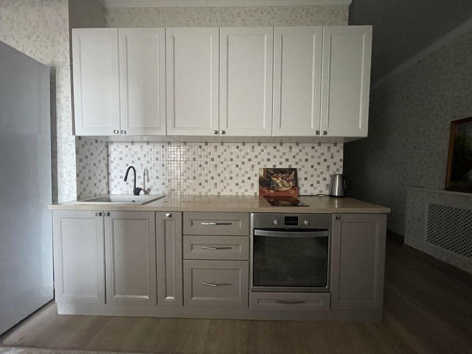 Продается кухня б/у с техникой