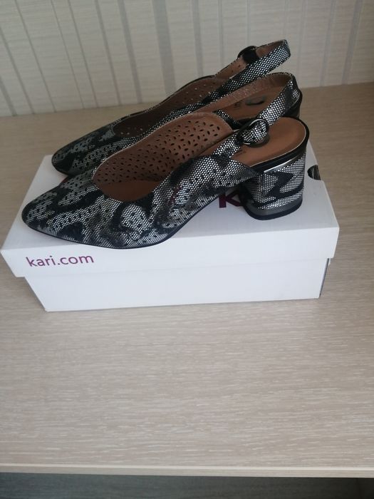 Кожаные летние босоножки