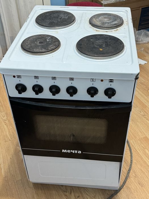 Продаю электрическую плиту
