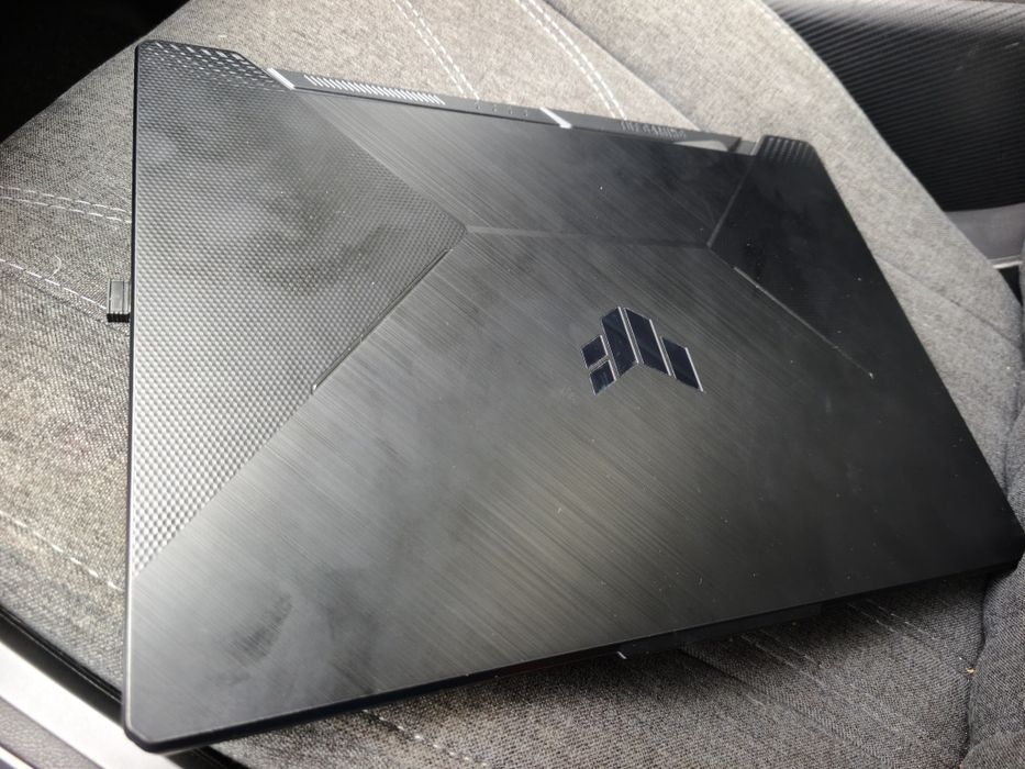 Продам ноутбук Asus TUF Gaming