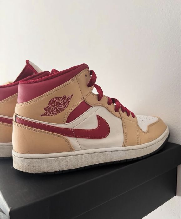 Обувки Jordan 1 Mid Номер 47