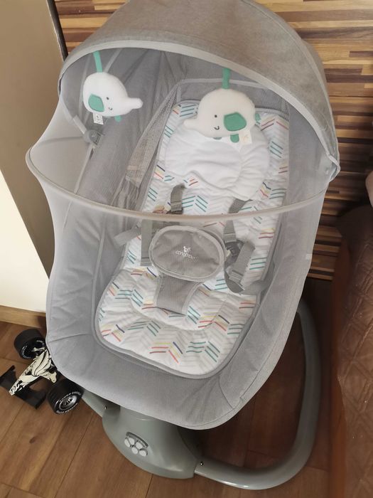 Cangaroo електрически люлка AXEL