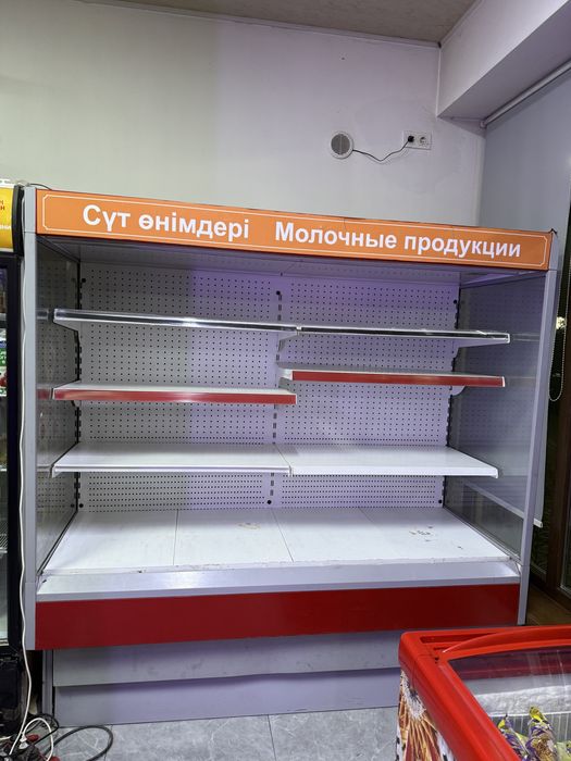 Продам витринный холодильник