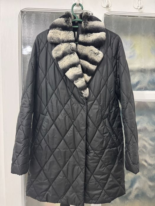 Продам женскую куртку.