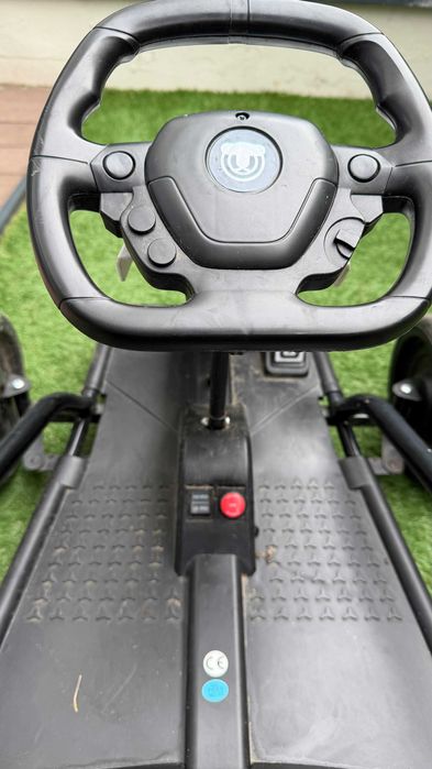 Go-kart electric pentru copii