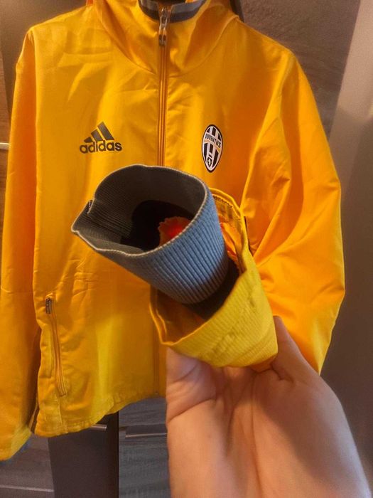 Jachetă Galbenă Adidas Juventus NOUA