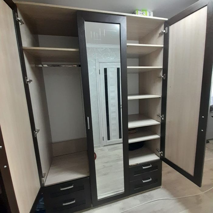 Продам шкаф в спальню