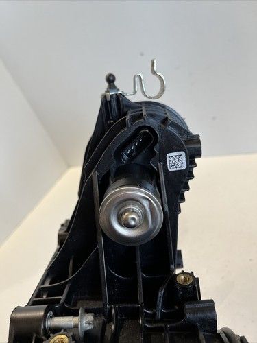 Колектор за всмукателни газове 2.2 CDI за Mercedes W212 (2012) A6510900037