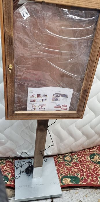 Светеща информационна Витрина/табела Рустик 4 x DIN A4 Махагон