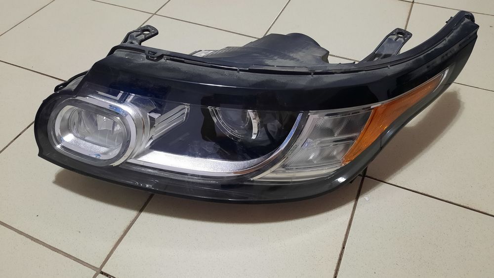 Фара от  рэйндж ровера ( range rover) 2014