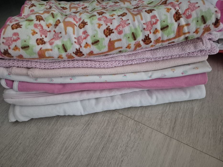 Lenjerii pătuț bebelusi,preț in descriere