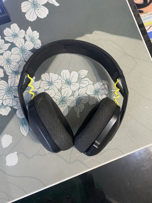 Наушники Logitech G435