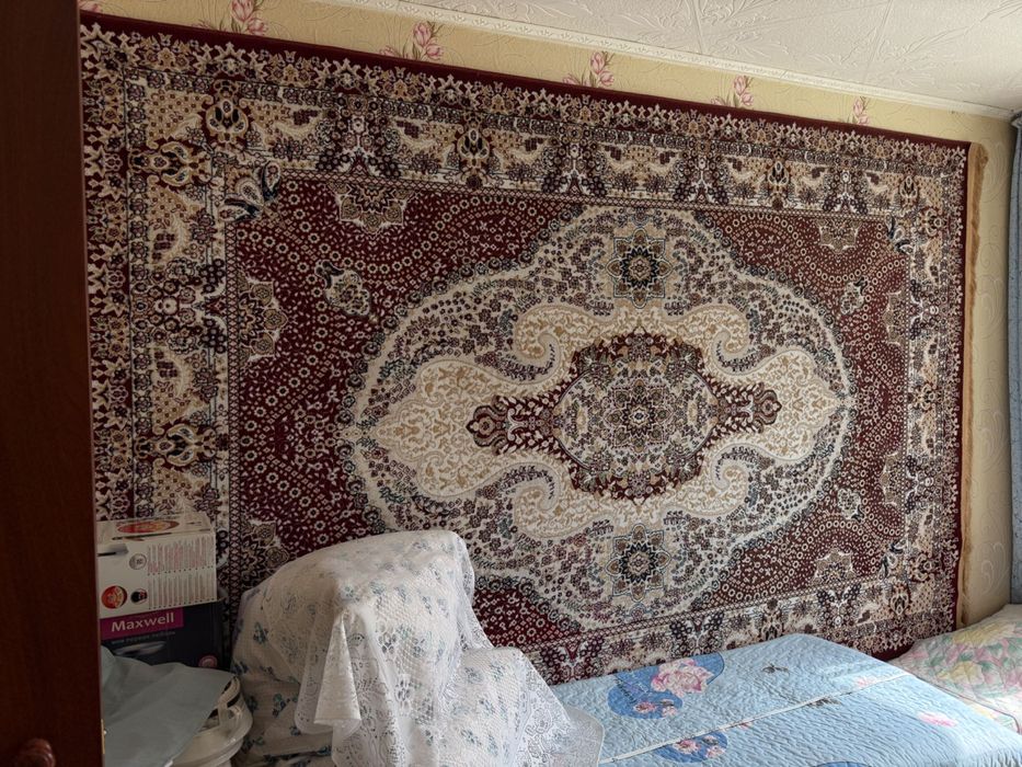 Ковер современного производства