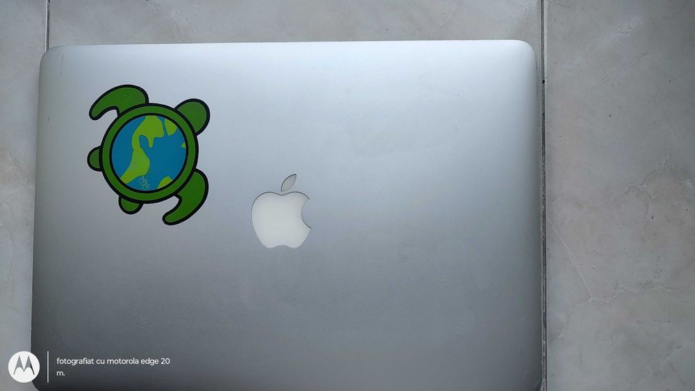 Laptop Acer Intel i5, 5742G; MacBook A1466, 8GB RAM,SSD 128gb M2