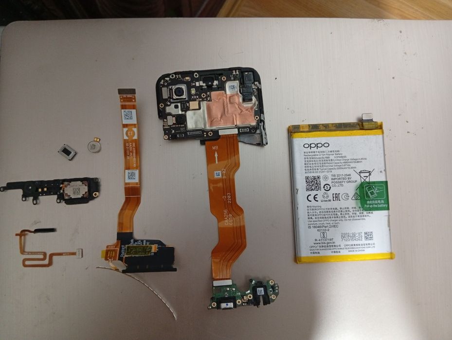 Vând piese telefon Oppo A76 funcționale