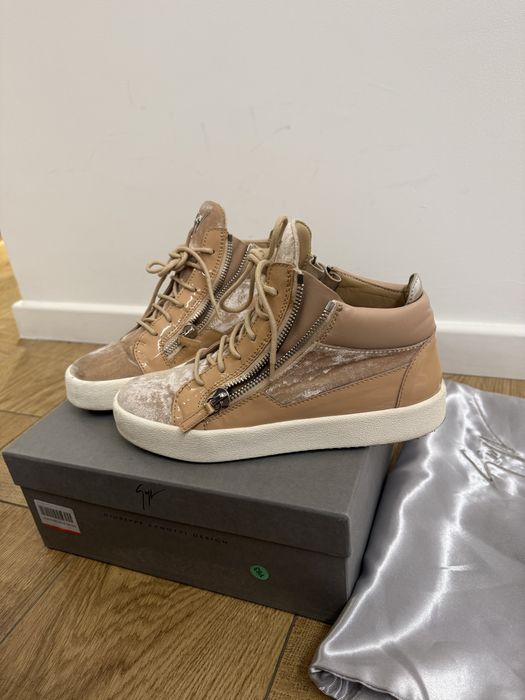 Giuseppe Zanotti 40