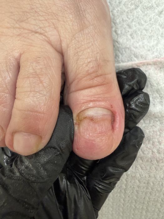 Manichiura & Pedichiura estetica / medicala