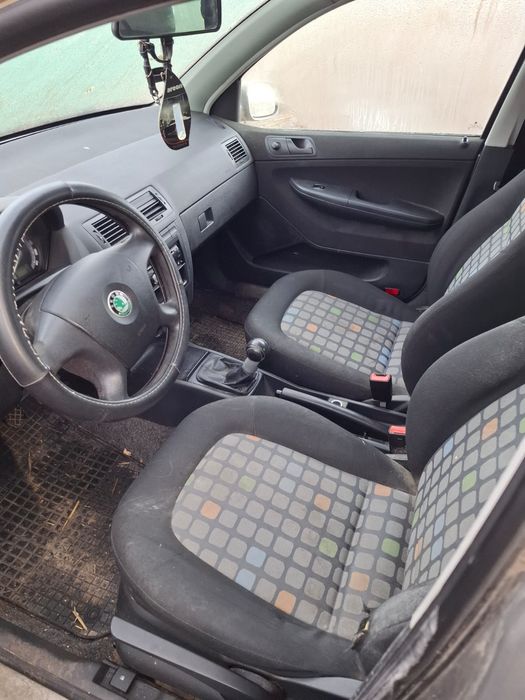 Vând skoda fabia