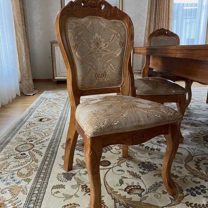 Продается стол идеальное состояние