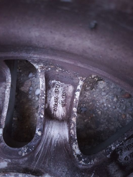 Гуми и джанти за БМВ е9х и други модели