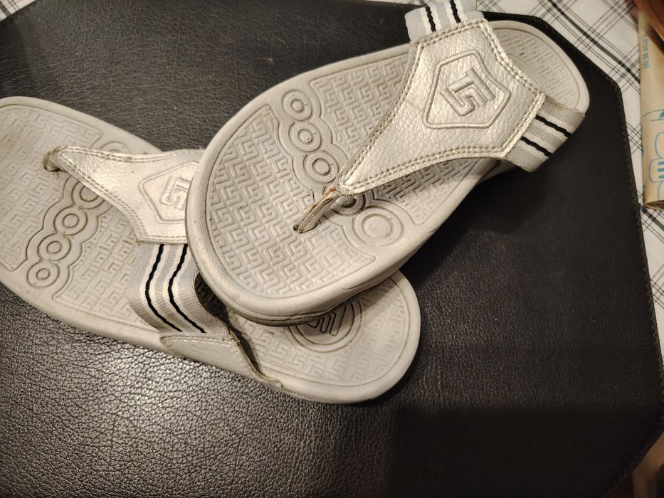 Детски сандали и джапанки-чехли