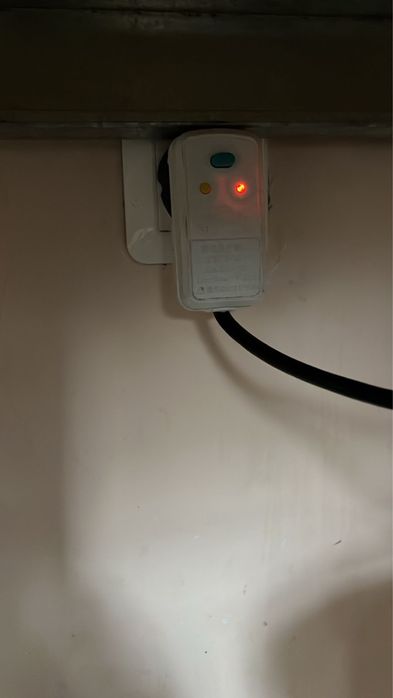 Столик для выравнивания тортов