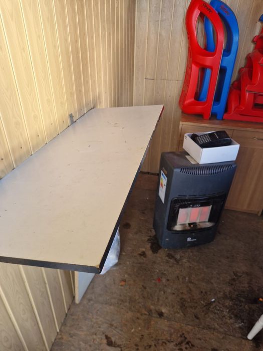 Casuta de lemn pentru comert