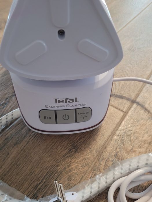 Statie de calcat cu aburi Tefal NOU