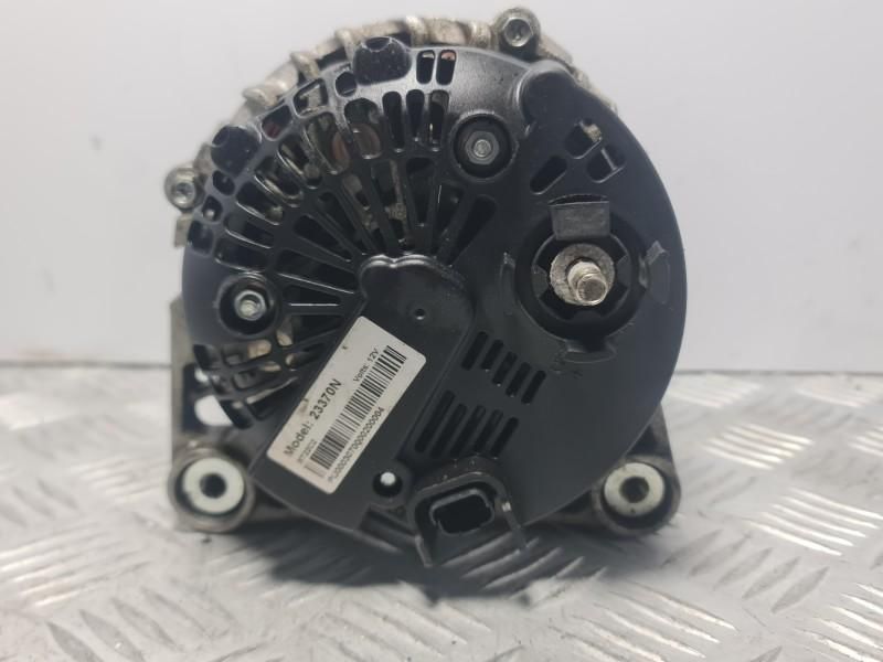 Alternator Opel Vivaro 2.0 dCi M9R