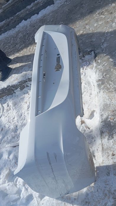 Продам бампер оригинал от кобальт