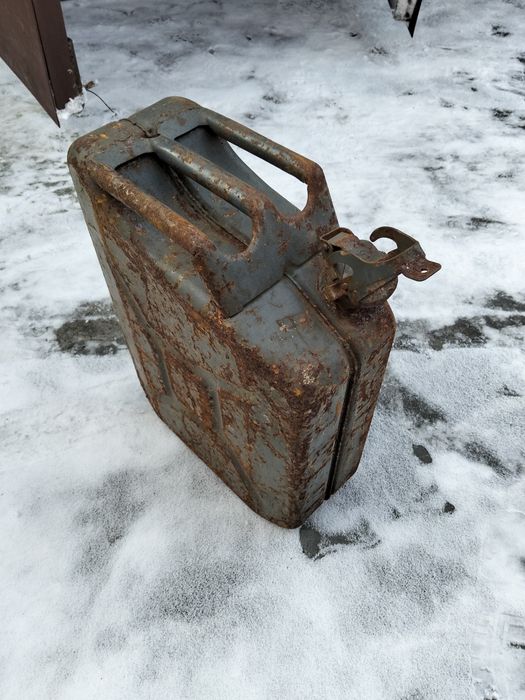 Продам канистры для ГСМ