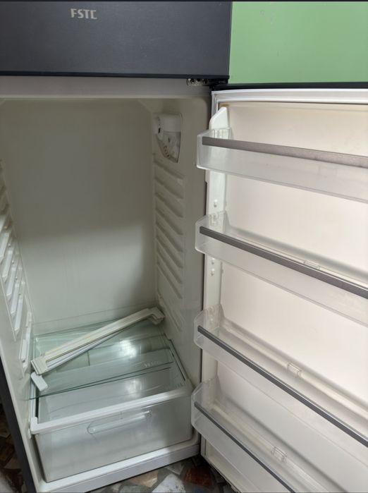 Xolodinek Vestel xolati va ishlashi yaxshi